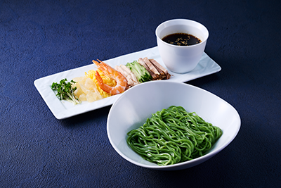 翡翠弾性結界麺