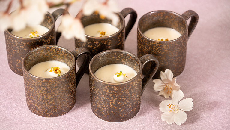 ホワイトアスパラのポタージュ