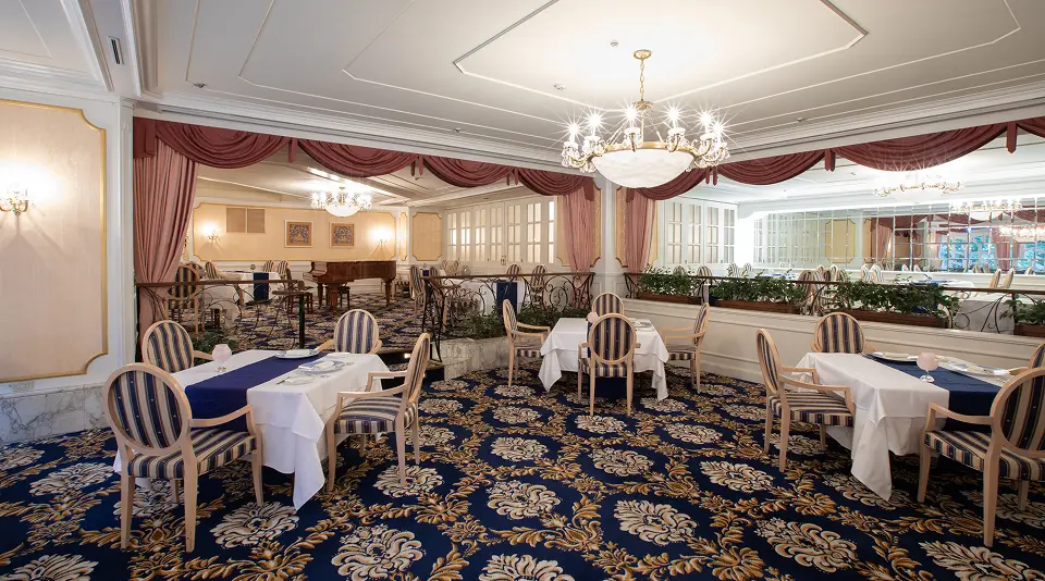 フランス料理 ル・トリアノン