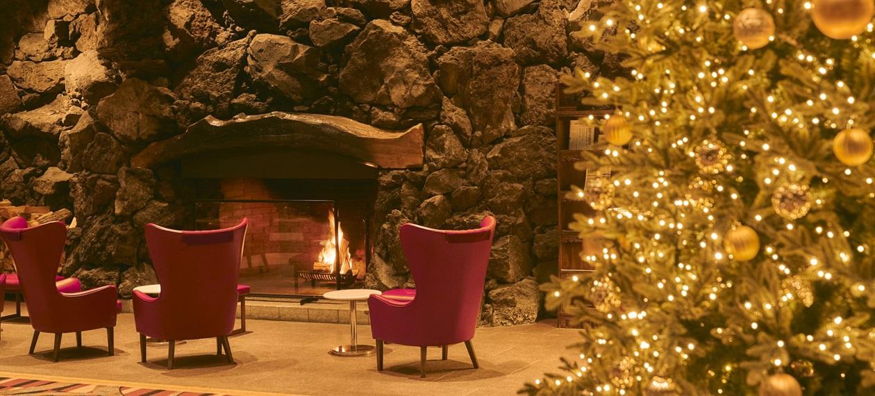 ザ・プリンス 軽井沢　ロビーの暖炉