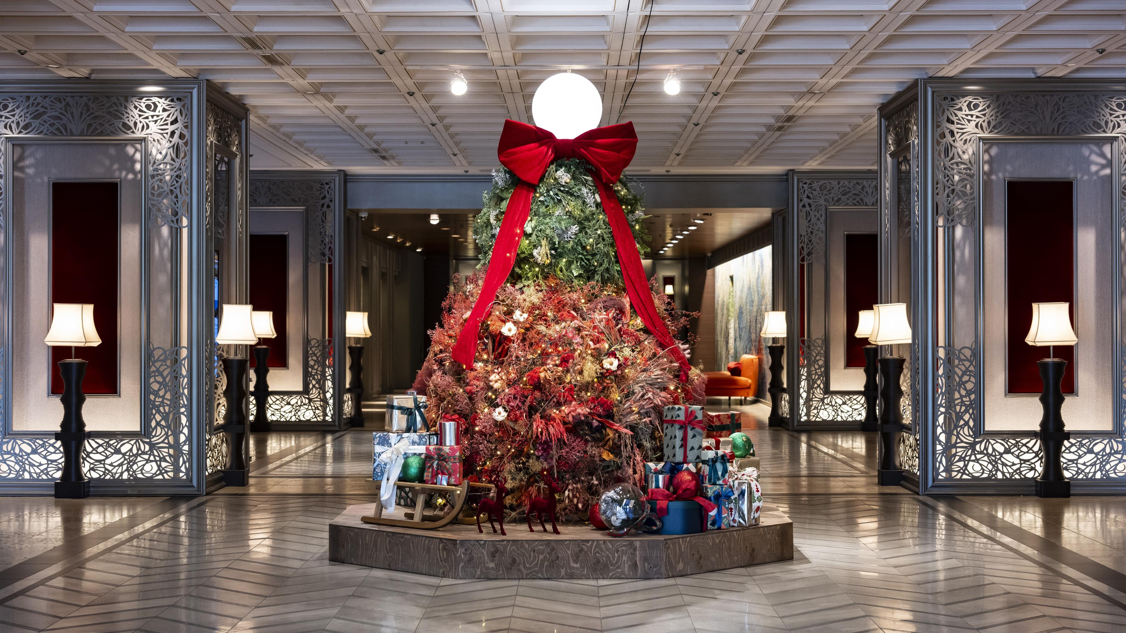 ホテル内のサステナブル装飾（クリスマス）